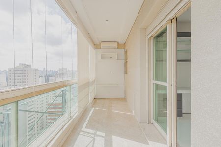 Apartamento à venda com 110m², 4 quartos e 5 vagasVaranda da Suíte 3