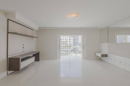 Apartamento à venda com 110m², 4 quartos e 5 vagasSuíte 3