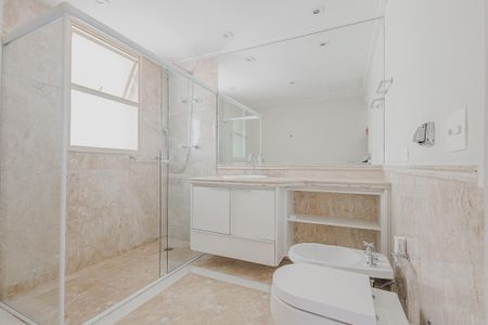 Apartamento à venda com 110m², 4 quartos e 5 vagasBanheiro 1 da Suíte 3