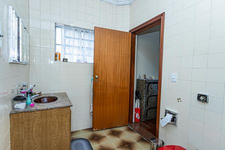 Apartamento à venda com 180m², 3 quartos e 2 vagasBanheiro suite