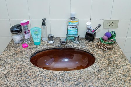 Apartamento à venda com 180m², 3 quartos e 2 vagasBanheiro suite