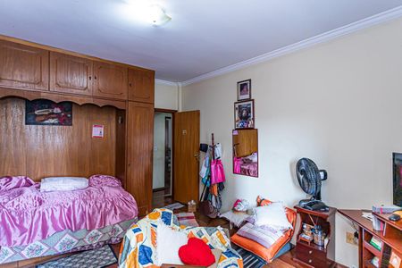 Apartamento à venda com 180m², 3 quartos e 2 vagasQuarto 2