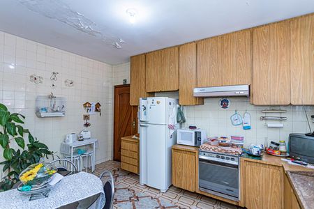 Apartamento à venda com 180m², 3 quartos e 2 vagasCozinha