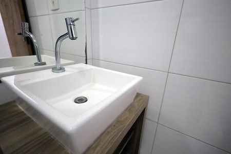 Casa à venda com 125m², 2 quartos e 2 vagas Casa à venda com 125m², 2 quartos e 2 vagasBanheiro Social