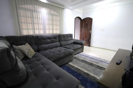 Casa à venda com 125m², 2 quartos e 2 vagas Casa à venda com 125m², 2 quartos e 2 vagasSala