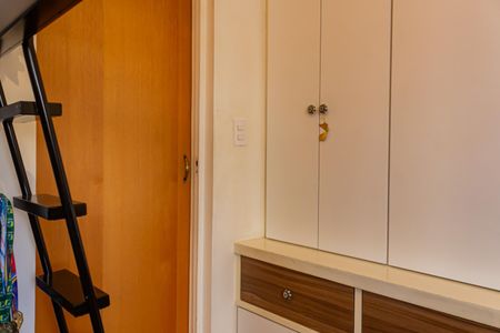 Apartamento à venda com 115m², 3 quartos e 2 vagasQuarto 2