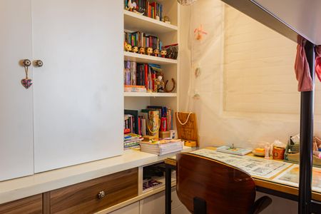 Apartamento à venda com 115m², 3 quartos e 2 vagasQuarto 2