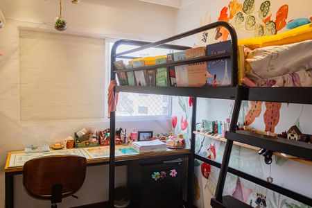 Apartamento à venda com 115m², 3 quartos e 2 vagasQuarto 2