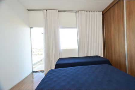 Casa à venda com 420m², 4 quartos e 6 vagas Casa à venda com 420m², 4 quartos e 6 vagasQuarto 3