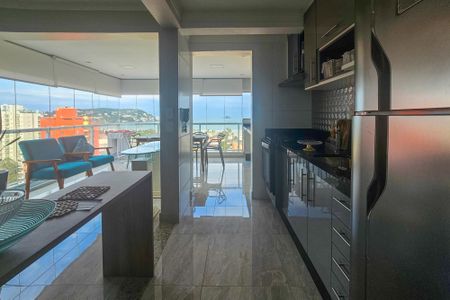 Apartamento para alugar com 71m², 2 quartos e 2 vagasCozinha