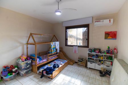 Casa à venda com 287m², 4 quartos e 3 vagasQuarto 2