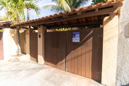 Casa à venda com 287m², 4 quartos e 3 vagasPlaquinha