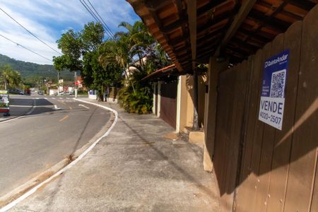 Casa à venda com 287m², 4 quartos e 3 vagasPlaquinha