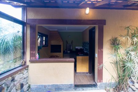 Casa à venda com 287m², 4 quartos e 3 vagasÁrea externa