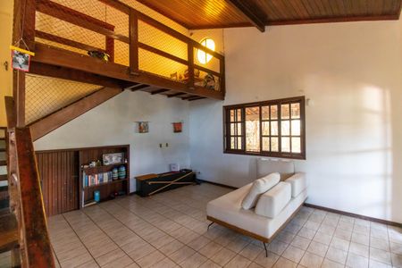Casa à venda com 287m², 4 quartos e 3 vagasSala