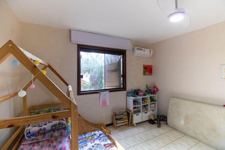 Casa à venda com 287m², 4 quartos e 3 vagasQuarto 2