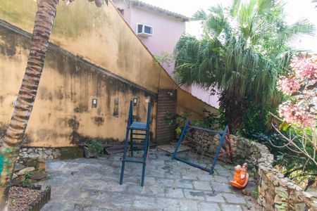 Casa à venda com 287m², 4 quartos e 3 vagasVista do Quarto 2