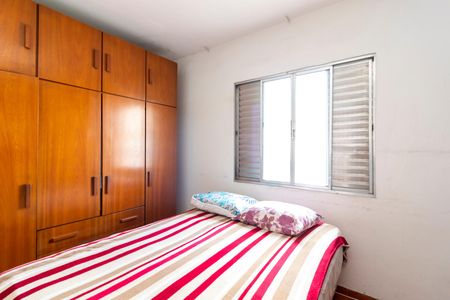 Casa à venda com 80m², 3 quartos e 2 vagasQuarto 3