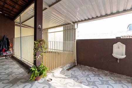 Casa à venda com 80m², 3 quartos e 2 vagasÁrea de lazer