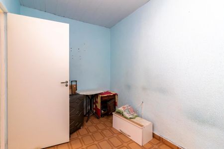 Casa à venda com 80m², 3 quartos e 2 vagasQuarto de Serviço