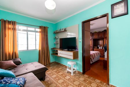 Casa à venda com 80m², 3 quartos e 2 vagasSala de Estar