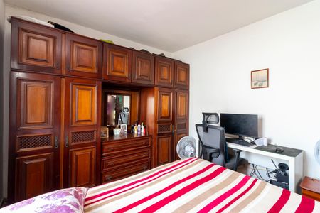 Casa à venda com 80m², 3 quartos e 2 vagasQuarto 3
