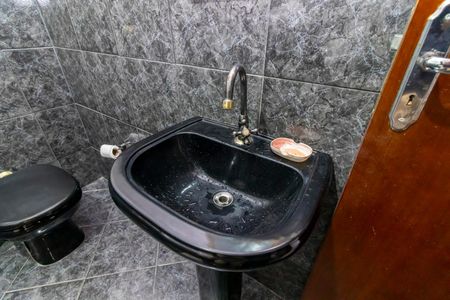 Casa à venda com 80m², 3 quartos e 2 vagasBanheiro das Suíte 1 e 2