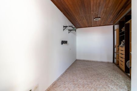 Casa à venda com 80m², 3 quartos e 2 vagasSuíte 2