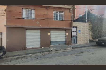 Casa à venda com 80m², 3 quartos e 2 vagasFachada
