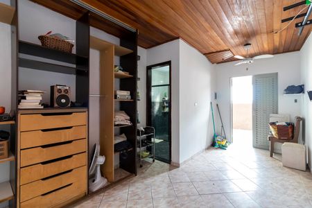 Casa à venda com 80m², 3 quartos e 2 vagasSuíte 2