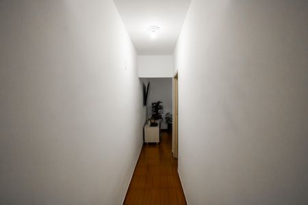 Casa à venda com 400m², 3 quartos e 2 vagasCorredor