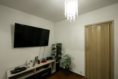 Sala de casa à venda com 3 quartos, 400m² em Cangaiba, São Paulo