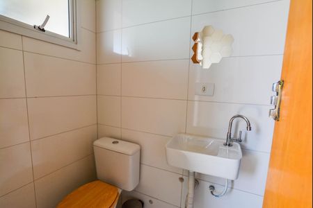 Casa à venda com 128m², 2 quartos e 3 vagas Casa à venda com 128m², 2 quartos e 3 vagasBanheiro de serviço