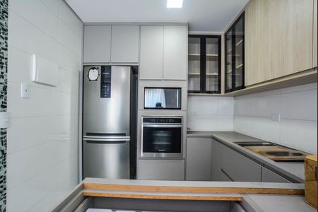 Casa à venda com 128m², 2 quartos e 3 vagas Casa à venda com 128m², 2 quartos e 3 vagasCozinha