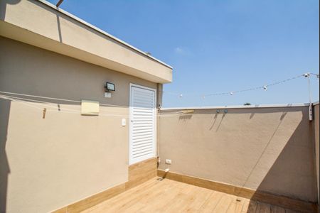 Casa à venda com 128m², 2 quartos e 3 vagas Casa à venda com 128m², 2 quartos e 3 vagasQuintal