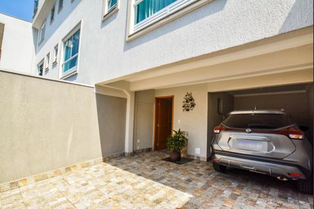 Casa à venda com 128m², 2 quartos e 3 vagas Casa à venda com 128m², 2 quartos e 3 vagasGaragem