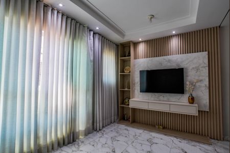 Sala de casa à venda com 2 quartos, 128m² em Utinga, Santo André