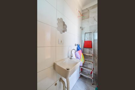 Casa à venda com 128m², 2 quartos e 3 vagas Casa à venda com 128m², 2 quartos e 3 vagasBanheiro de serviço