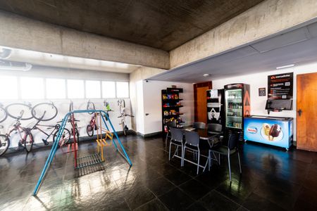 Apartamento à venda com 72m², 2 quartos e 1 vagaÁrea comum