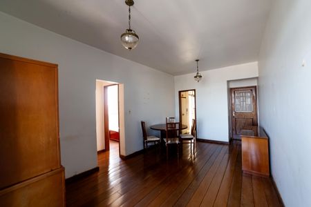 Apartamento à venda com 72m², 2 quartos e 1 vagaSala