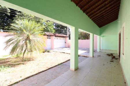Casa para alugar com 450m², 4 quartos e 4 vagasQuintal