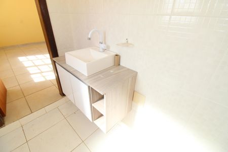 Casa para alugar com 450m², 4 quartos e 4 vagasBanheiro 2