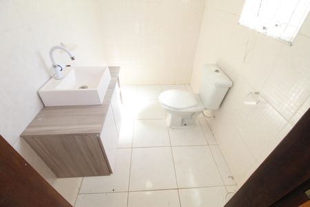 Casa para alugar com 450m², 4 quartos e 4 vagasBanheiro 2