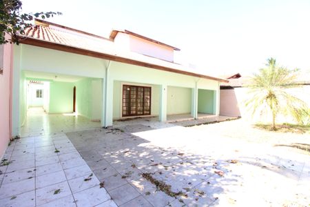 Casa para alugar com 450m², 4 quartos e 4 vagasFachada da Casa