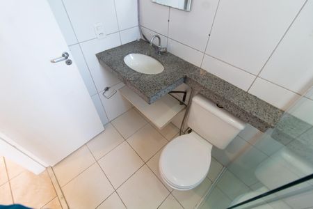 Casa de condomínio para alugar com 90m², 3 quartos e 2 vagasBanheiro Social