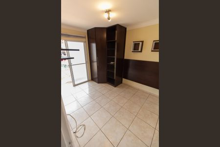 Casa de condomínio para alugar com 90m², 3 quartos e 2 vagasSuíte