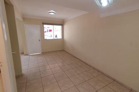 Casa de condomínio para alugar com 90m², 3 quartos e 2 vagasSala