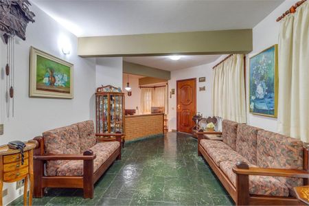 Casa à venda com 3 quartos, 250m² em Jardim Marajoara, São Paulo