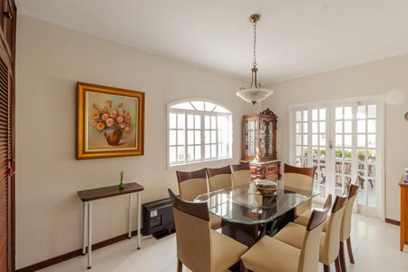 Casa à venda com 270m², 3 quartos e 2 vagasSala 3