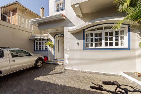 Casa à venda com 270m², 3 quartos e 2 vagasGaragem